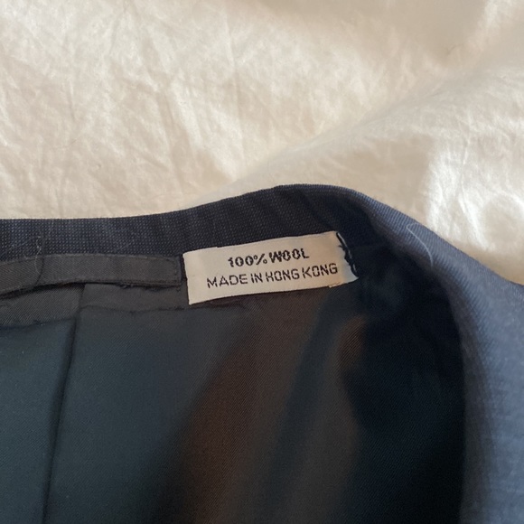 2 Custom Tailored Suits & 4 Shirts - Stuart Felman's Hong Kong Tailors - Picture 7 of 11